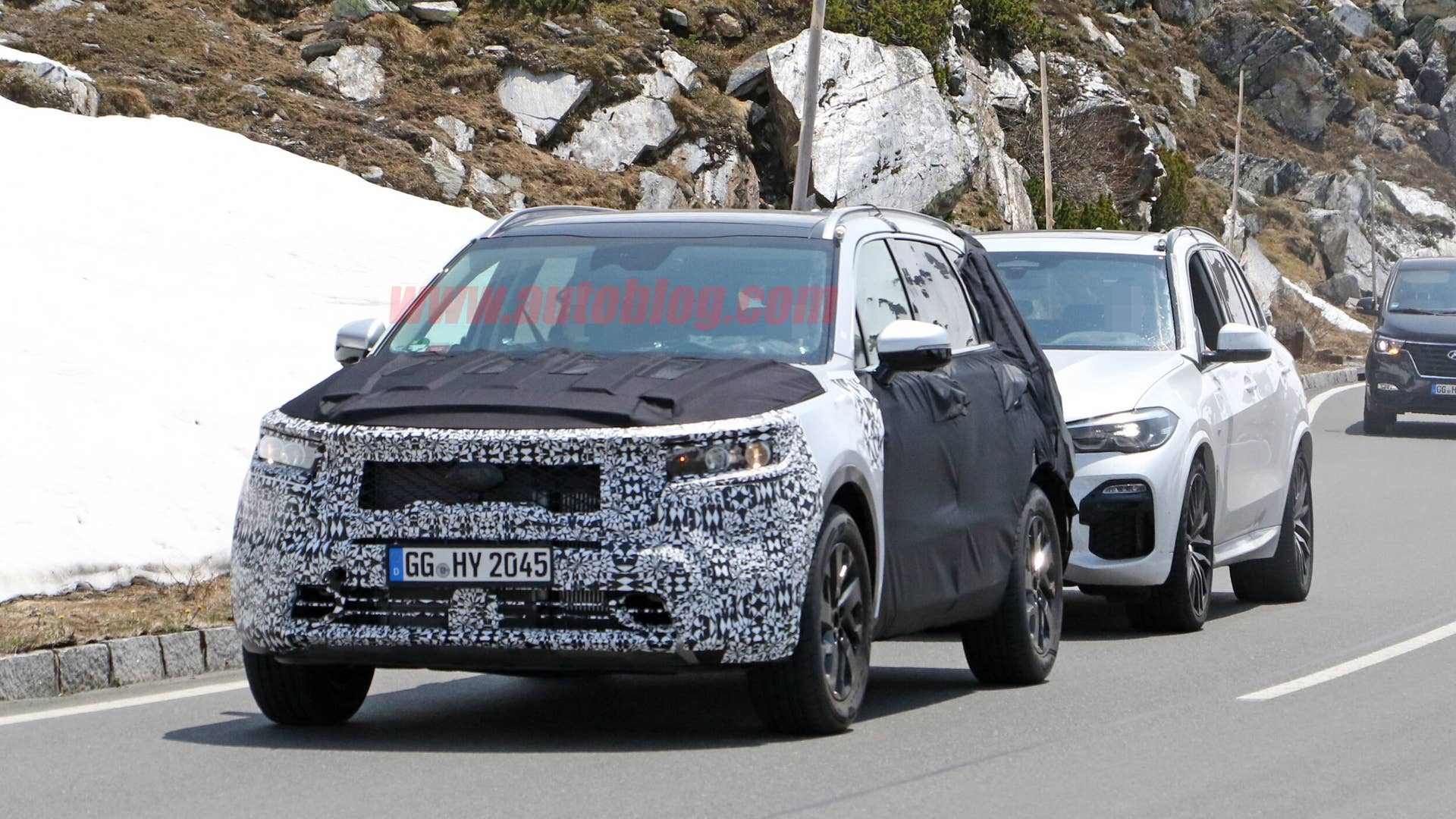 Kia Sorento spy shots
