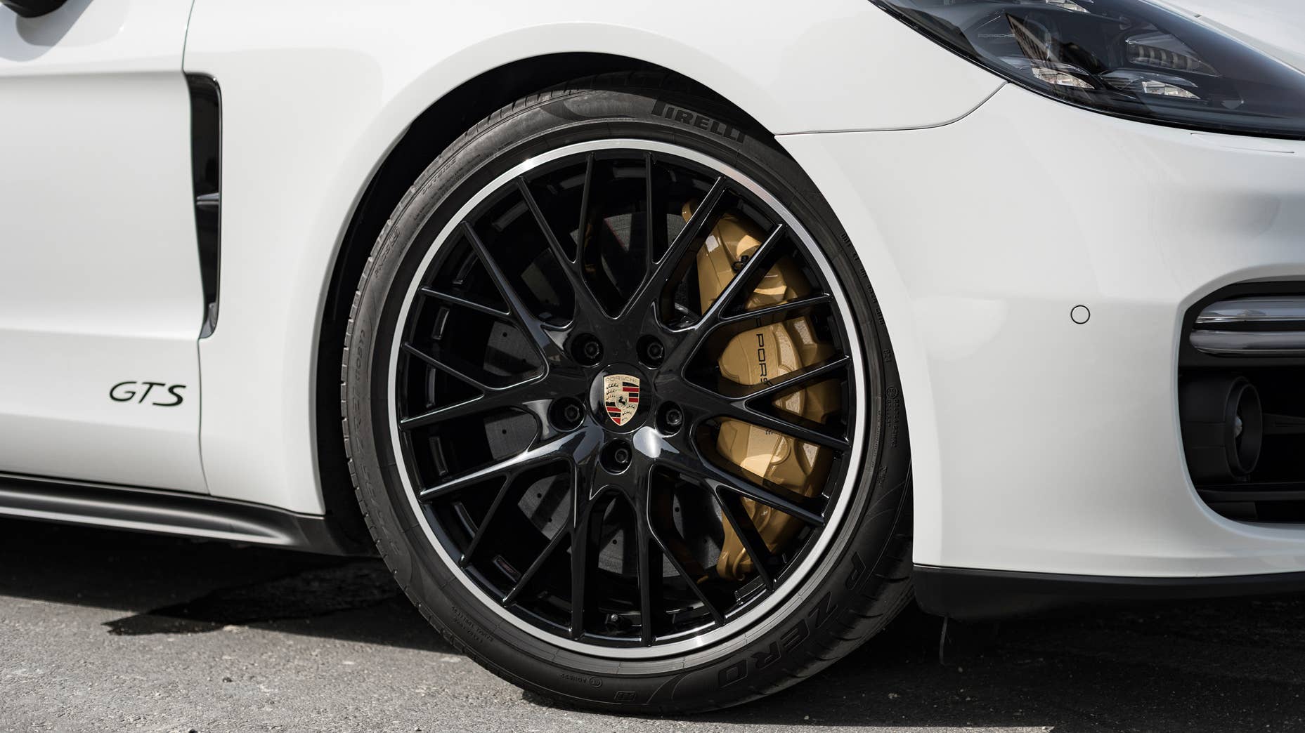2019 Porsche Panamera GTS