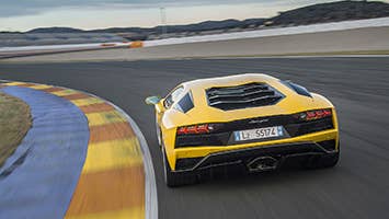 2017 Lamborghini Aventador S