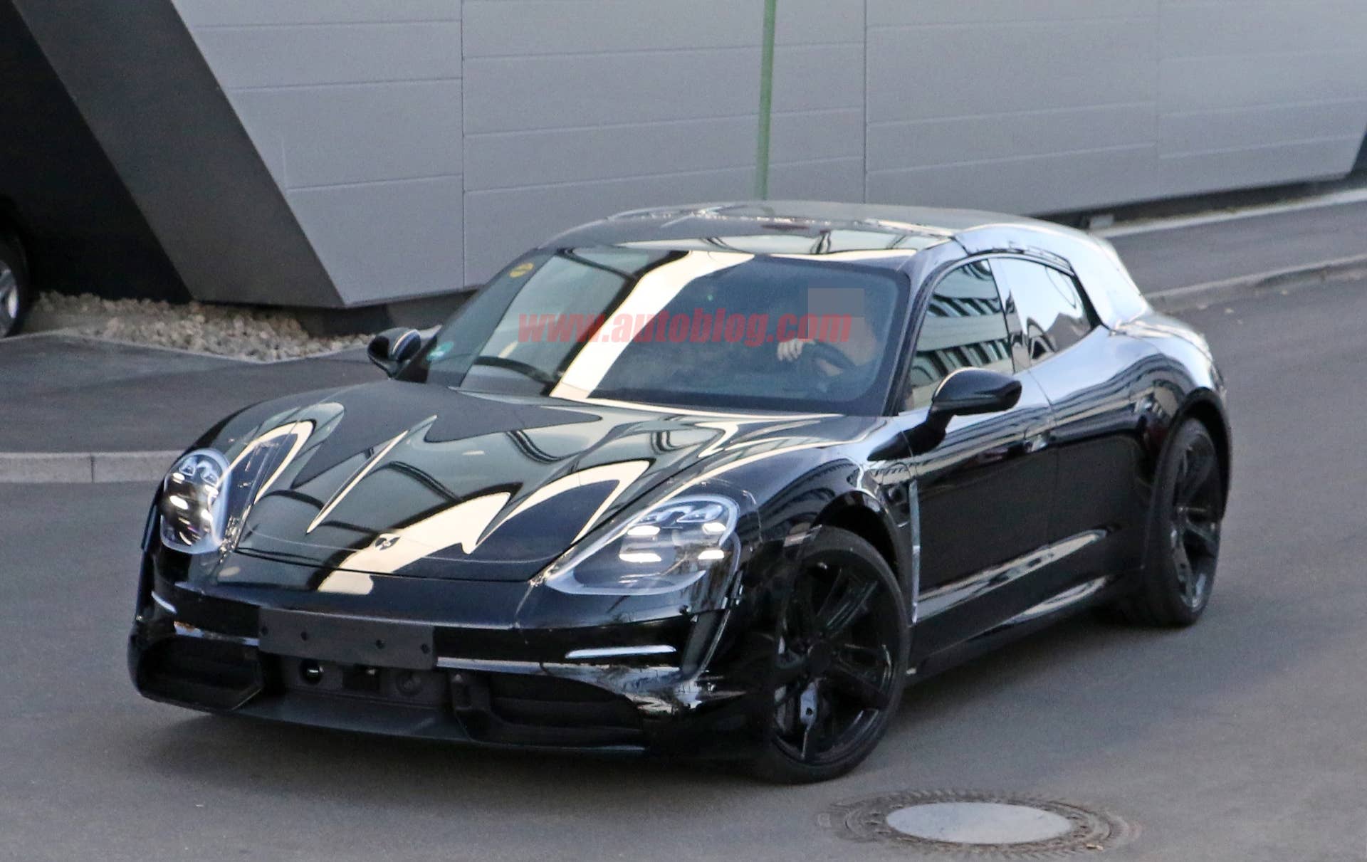 Porsche Taycan Sport Turismo spy photo