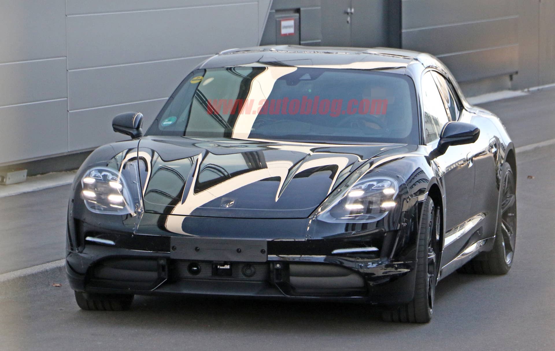 Porsche Taycan Sport Turismo spy photo