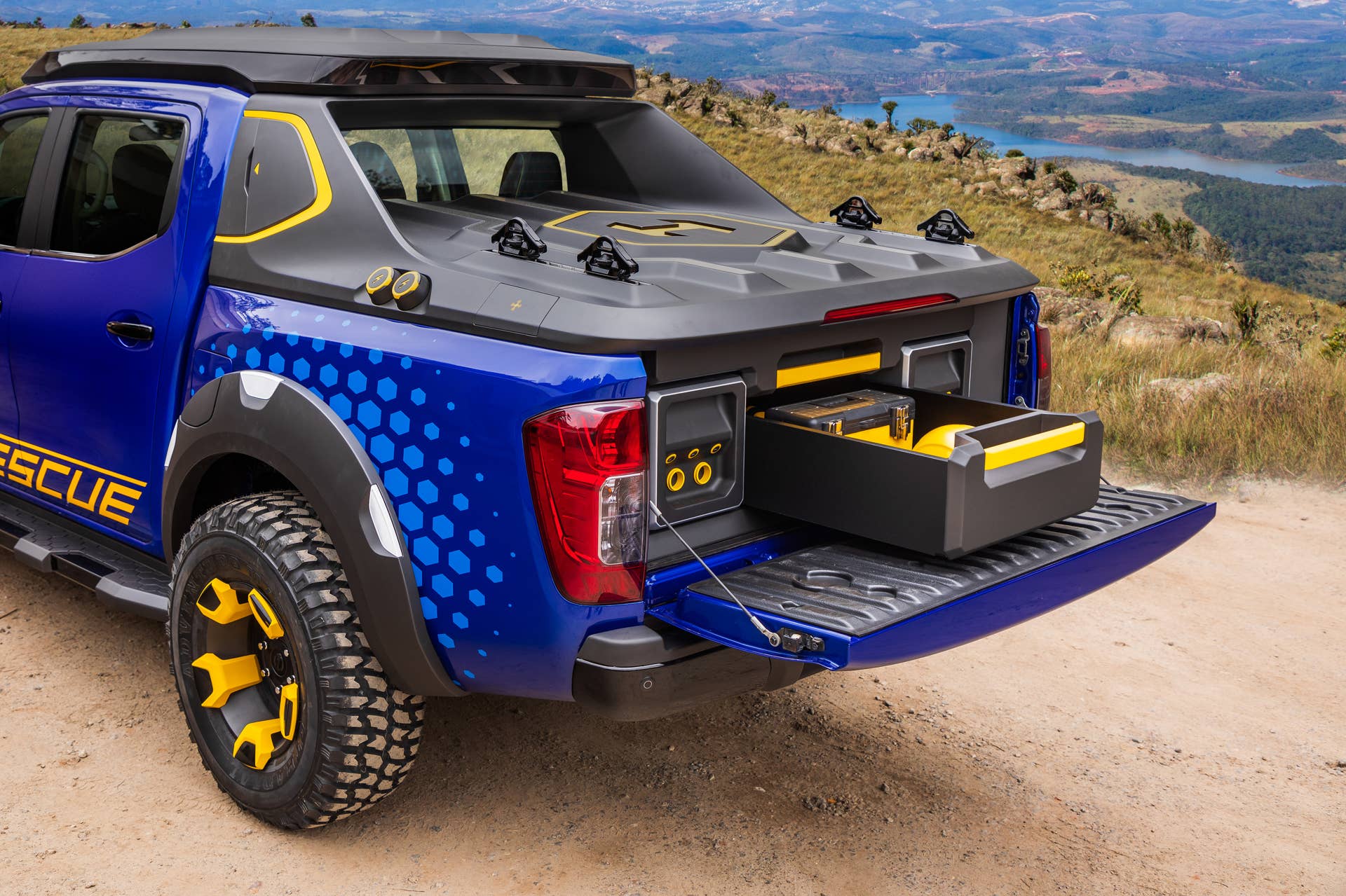 Nissan Frontier Sentinel Concept