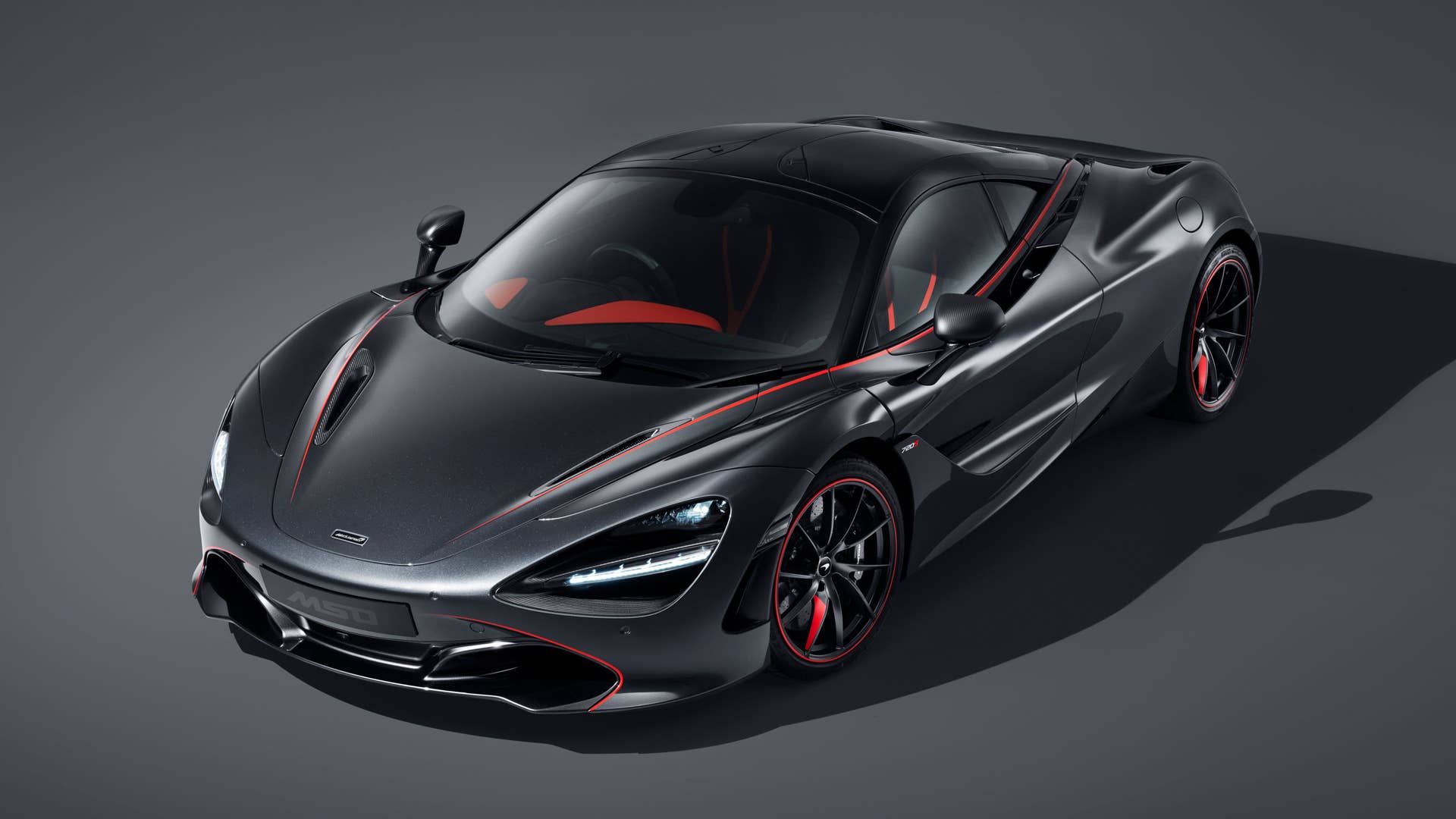 McLaren builds a Stealth theme 720S.