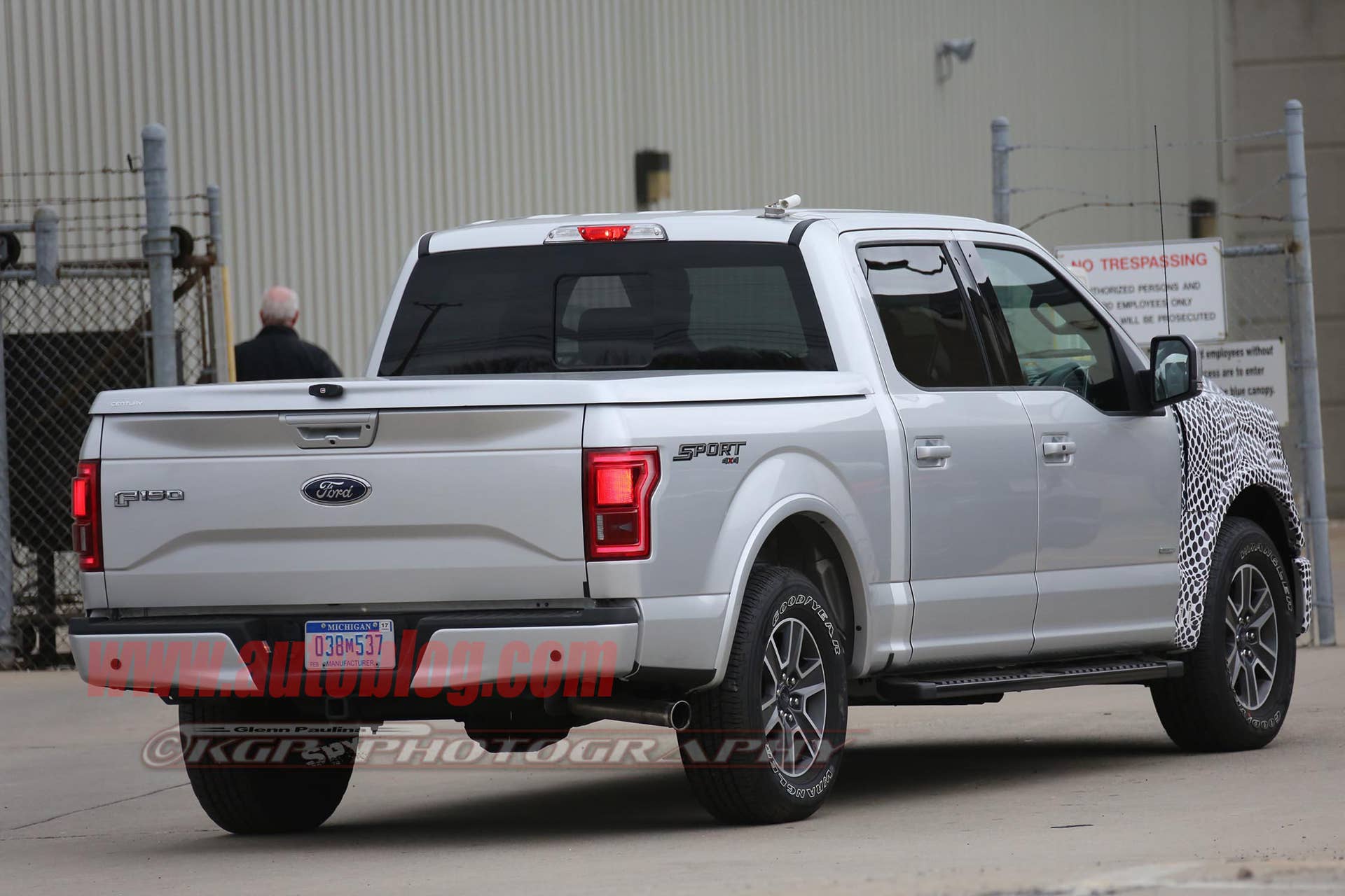 2018 ford f-150 spy shots back three quarters