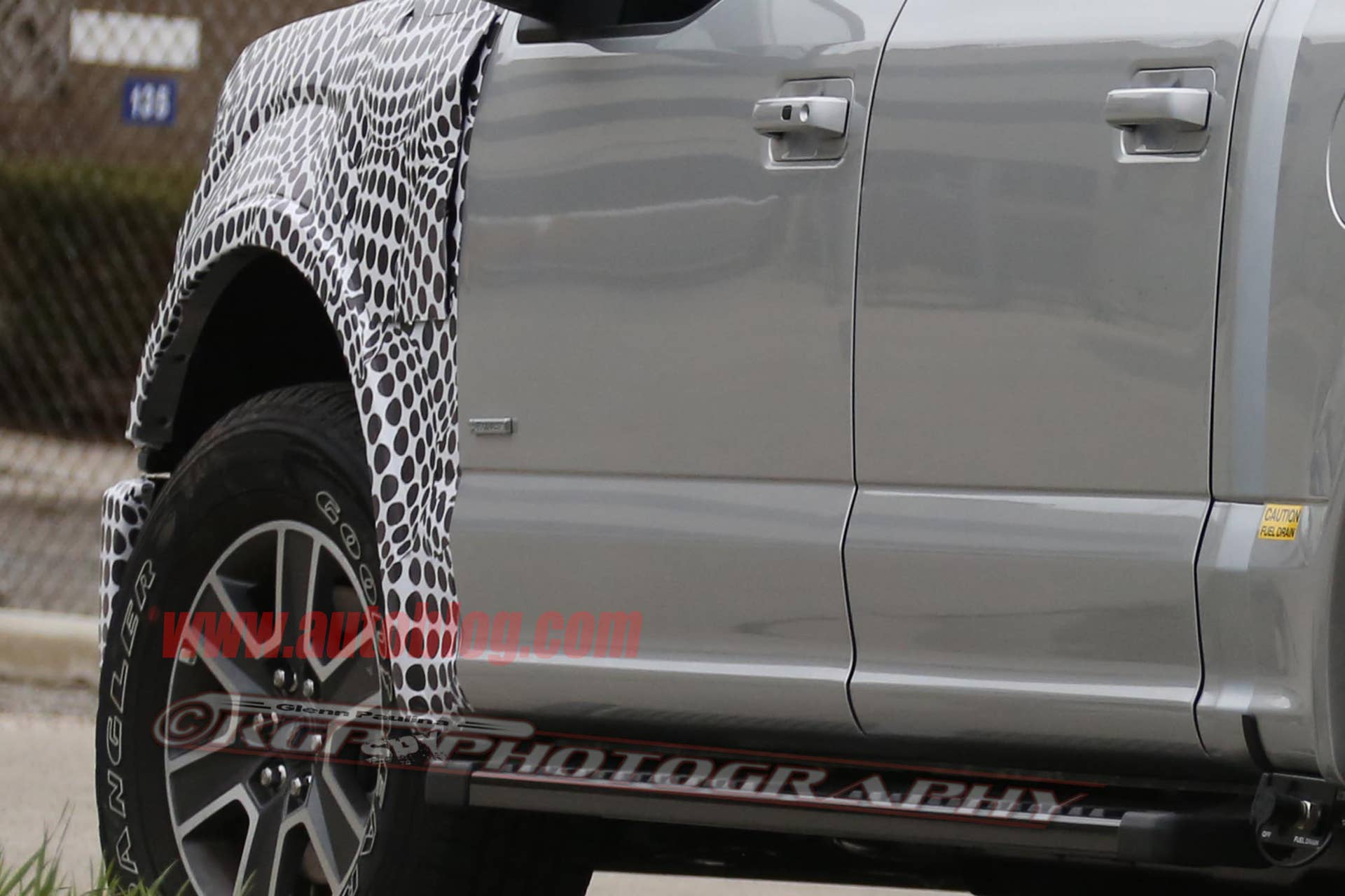 2018 ford f-150 spy shots fender detail