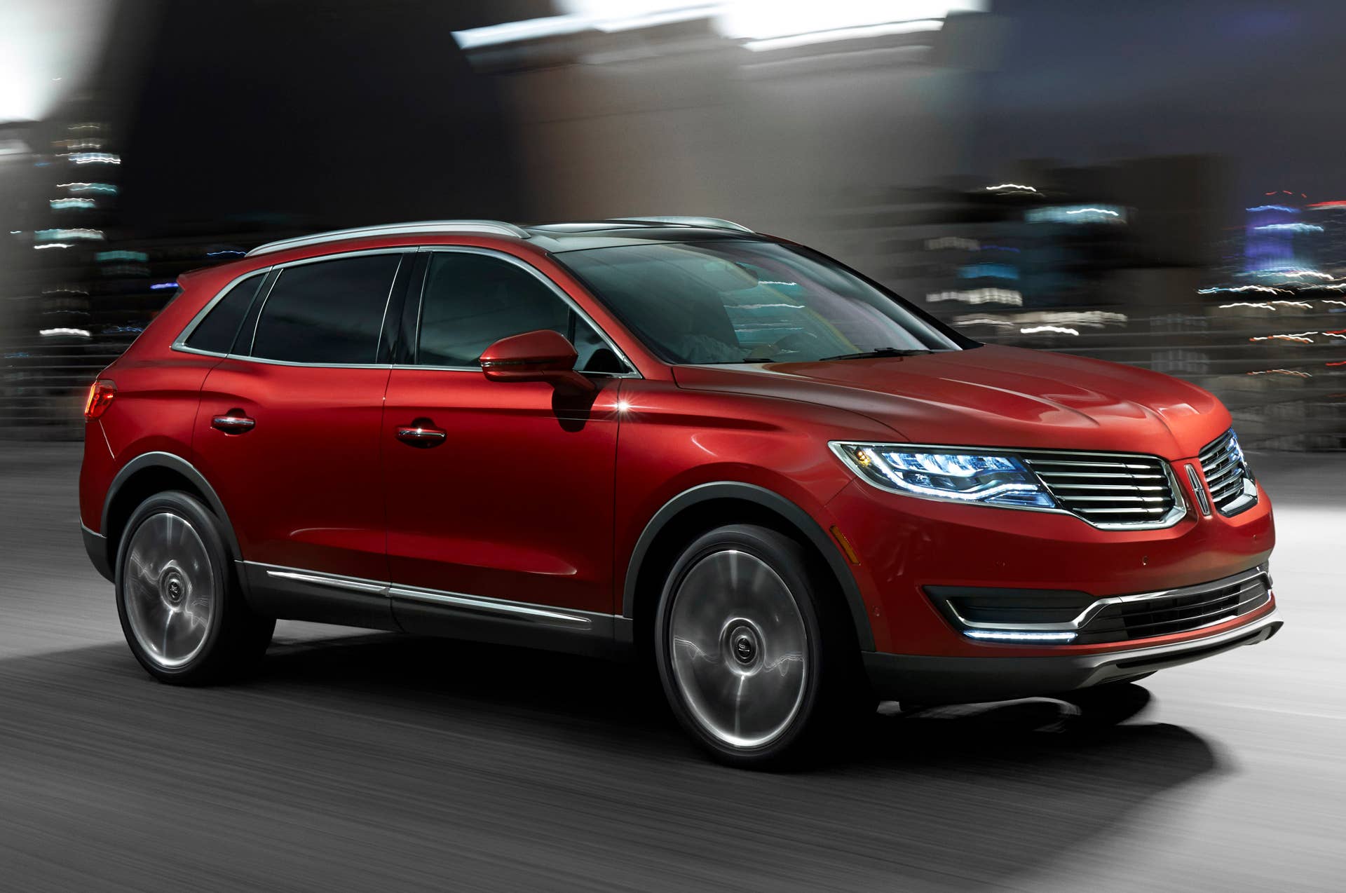 Embargoed Jan. 13, 2015 12:01am ET: 2016 Lincoln MKX