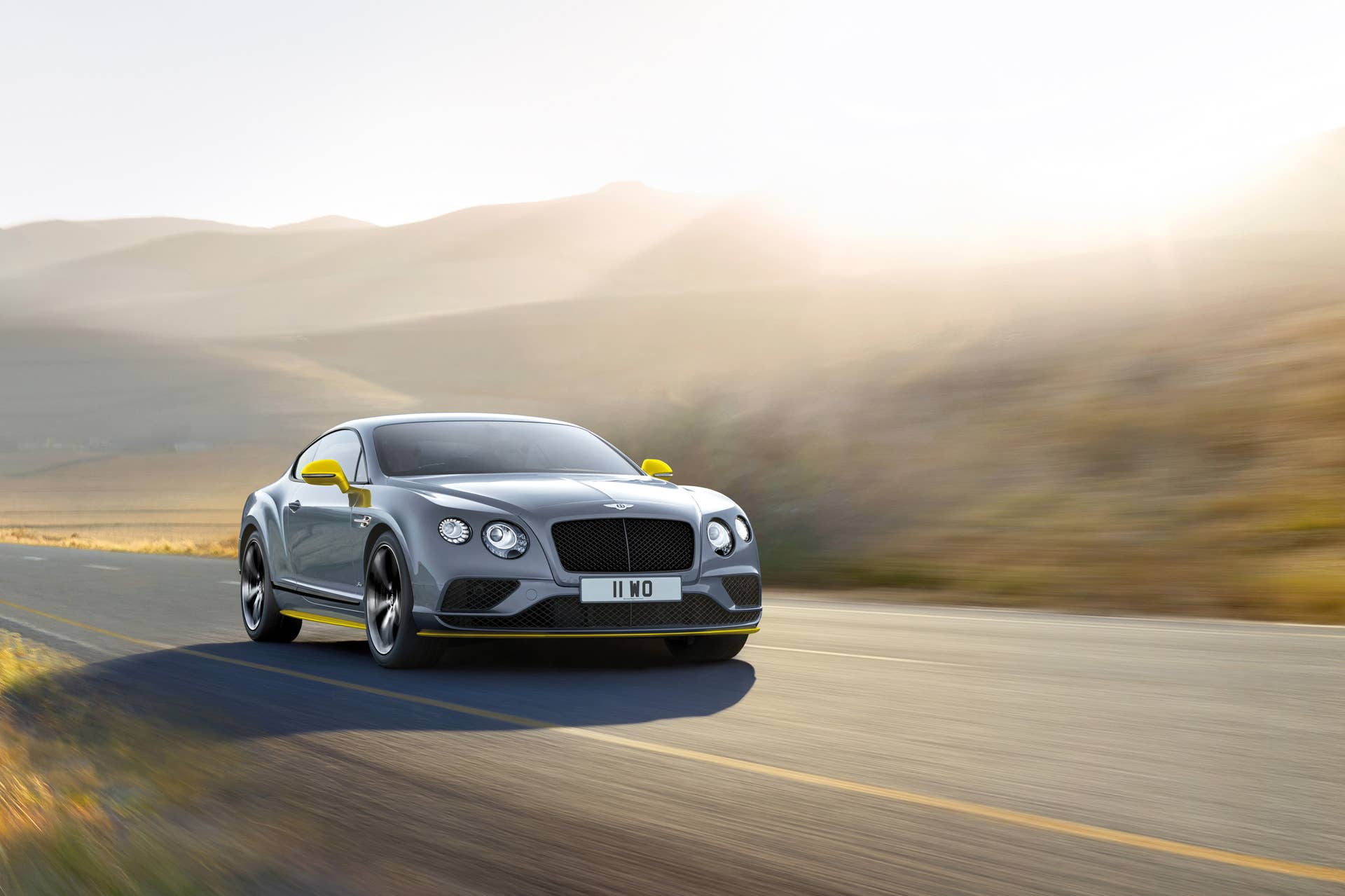 2017 Bentley Continental GT Speed Black Edition front 3/4 motion