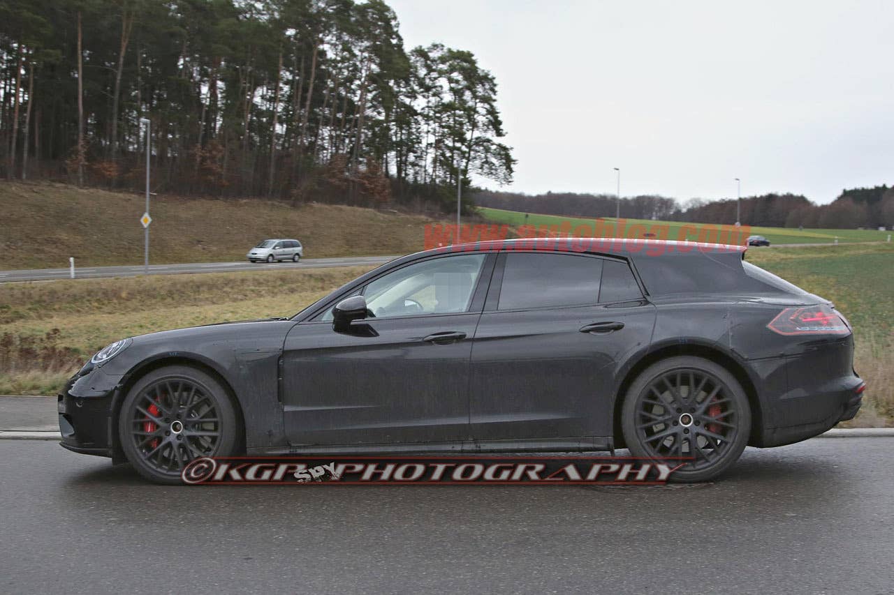 porsche panamera sport turismo spy shots side