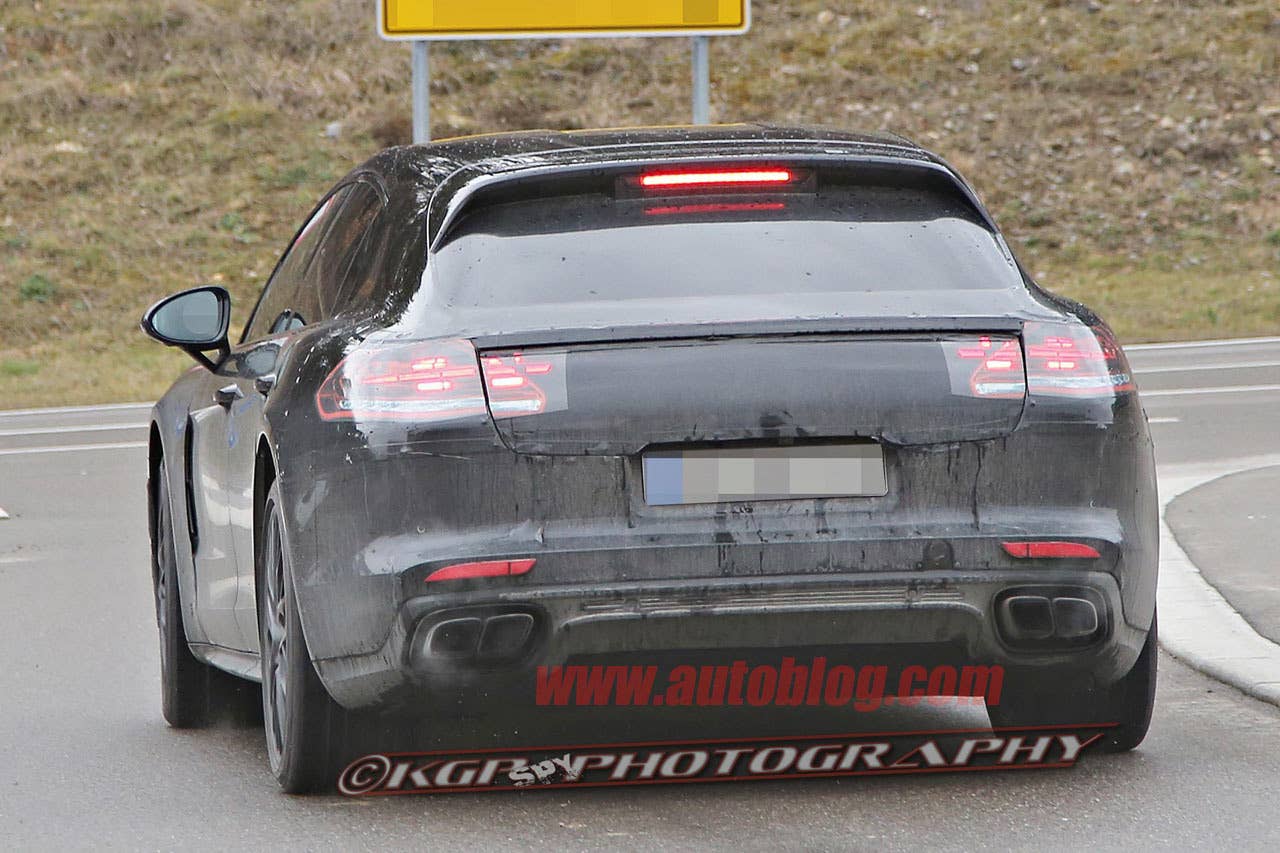 porsche panamera sport turismo spy shots rear hatch