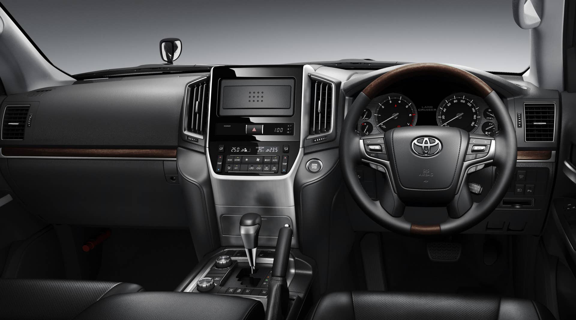 2016 Toyota Land Cruiser 200 cabin dashboard