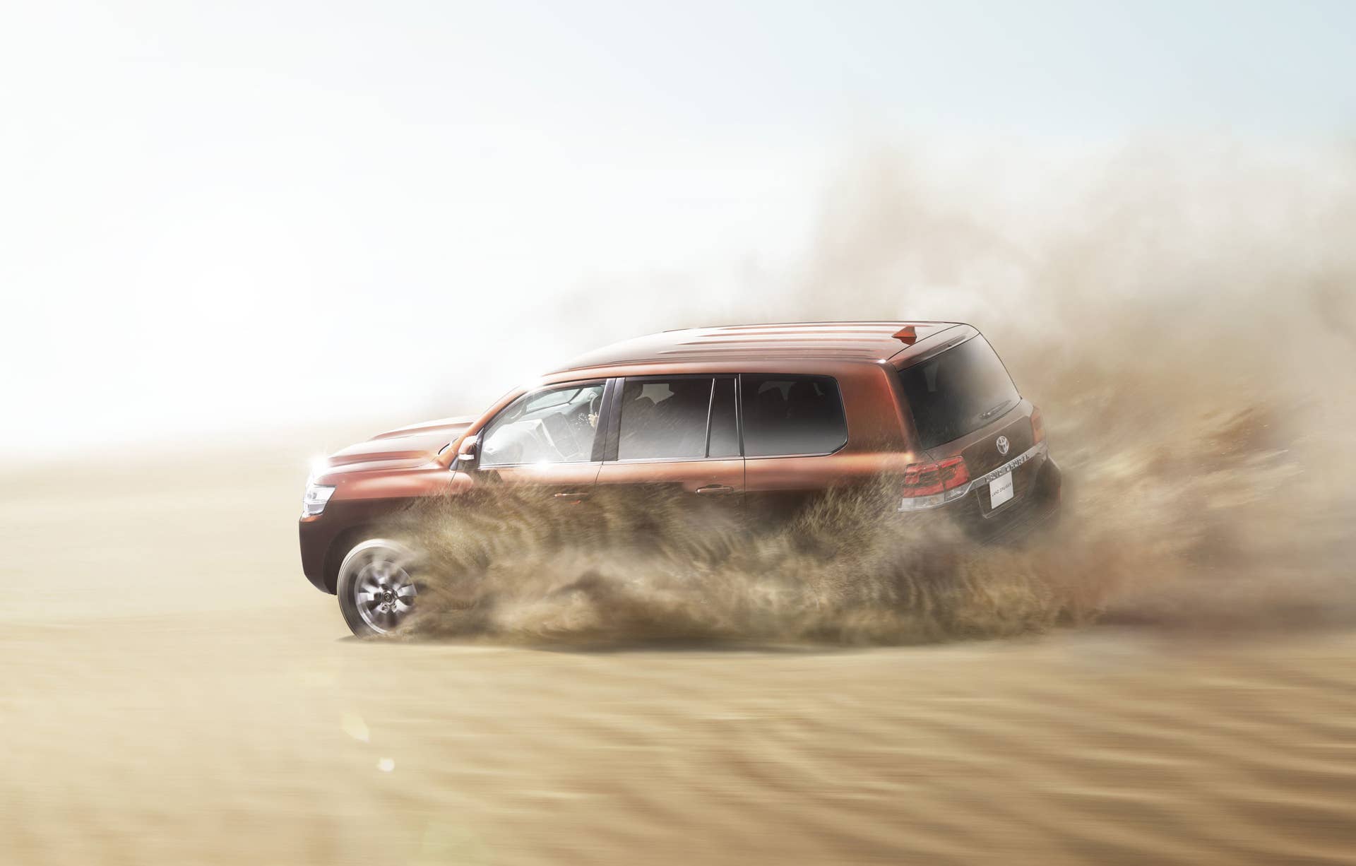 2016 Toyota Land Cruiser 200 dune