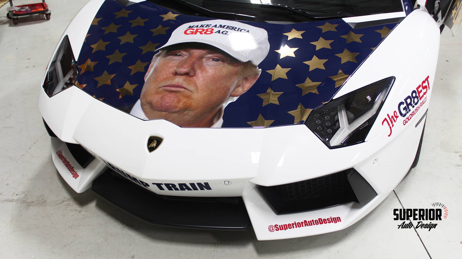 Lamborghini Trumpventador wrap nose