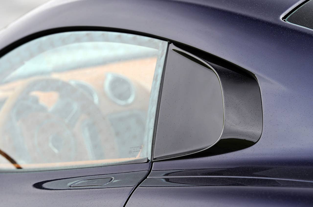 2013 SRT Viper side scoop