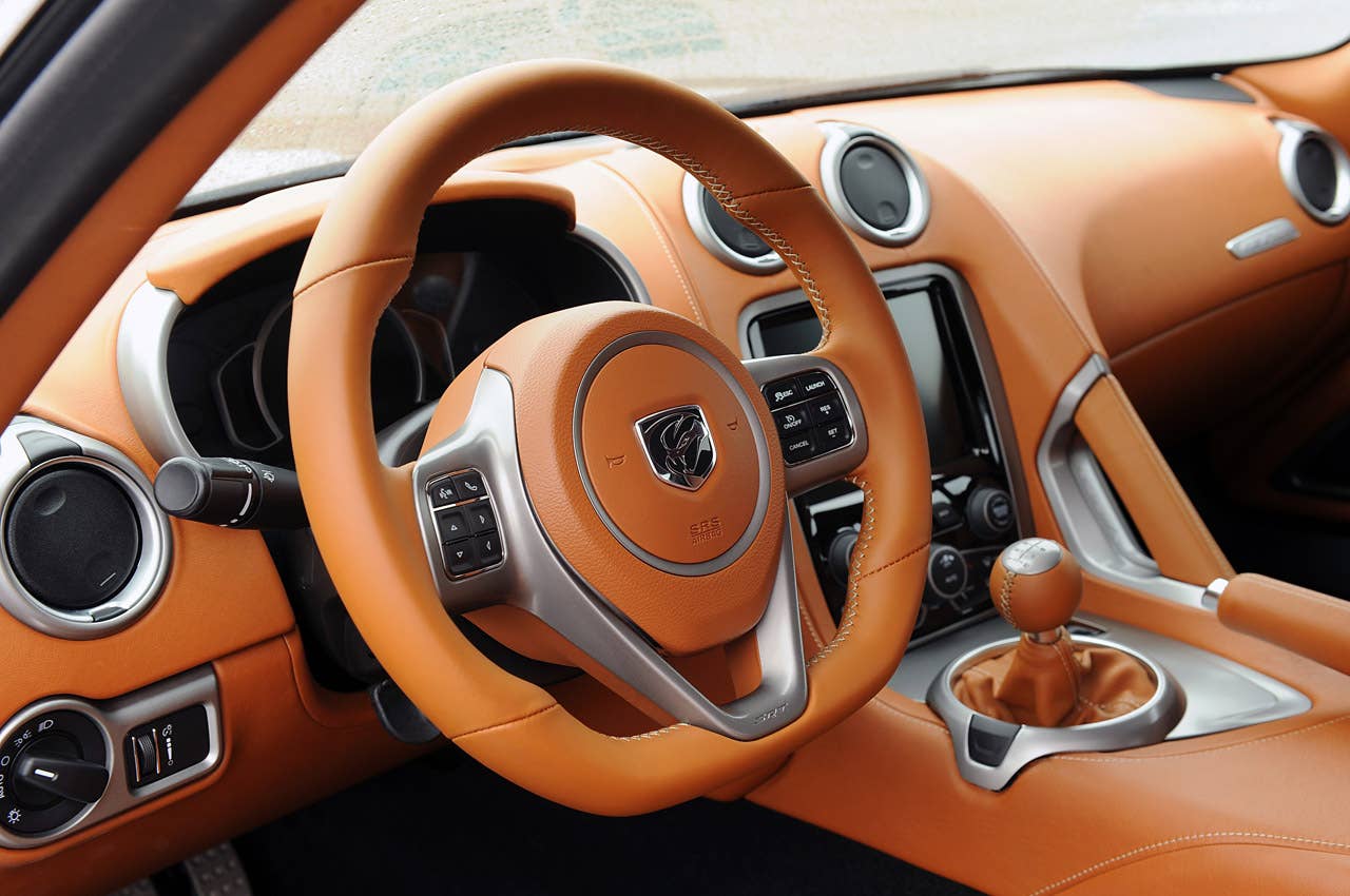 2013 SRT Viper steering wheel