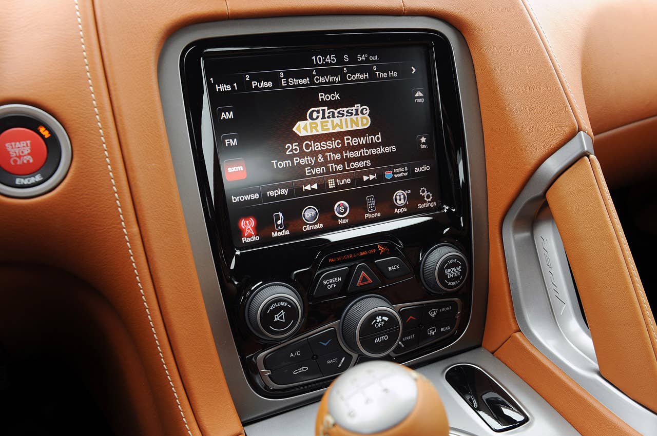 2013 SRT Viper instrument panel