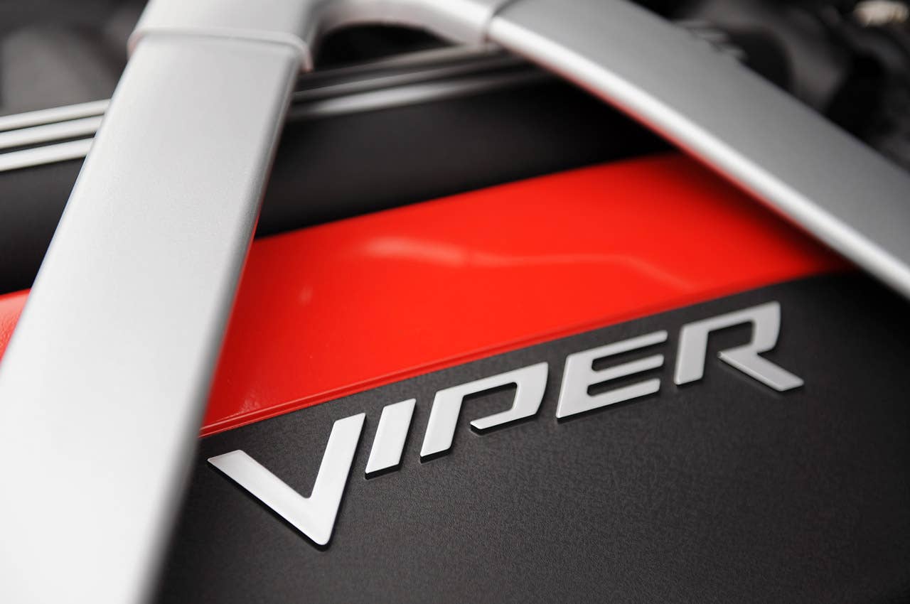 2013 SRT Viper engine detail