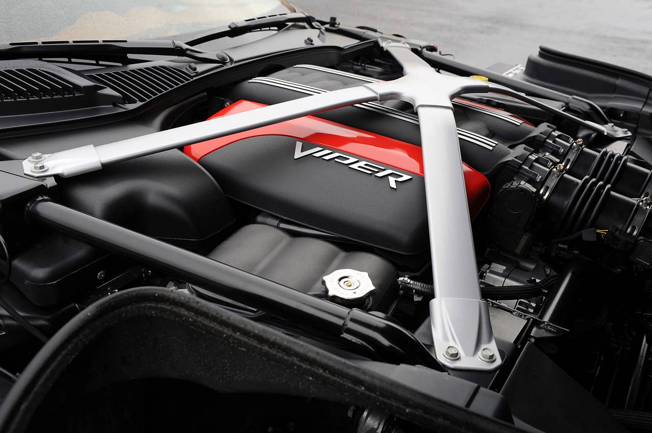 2013 SRT Viper engine