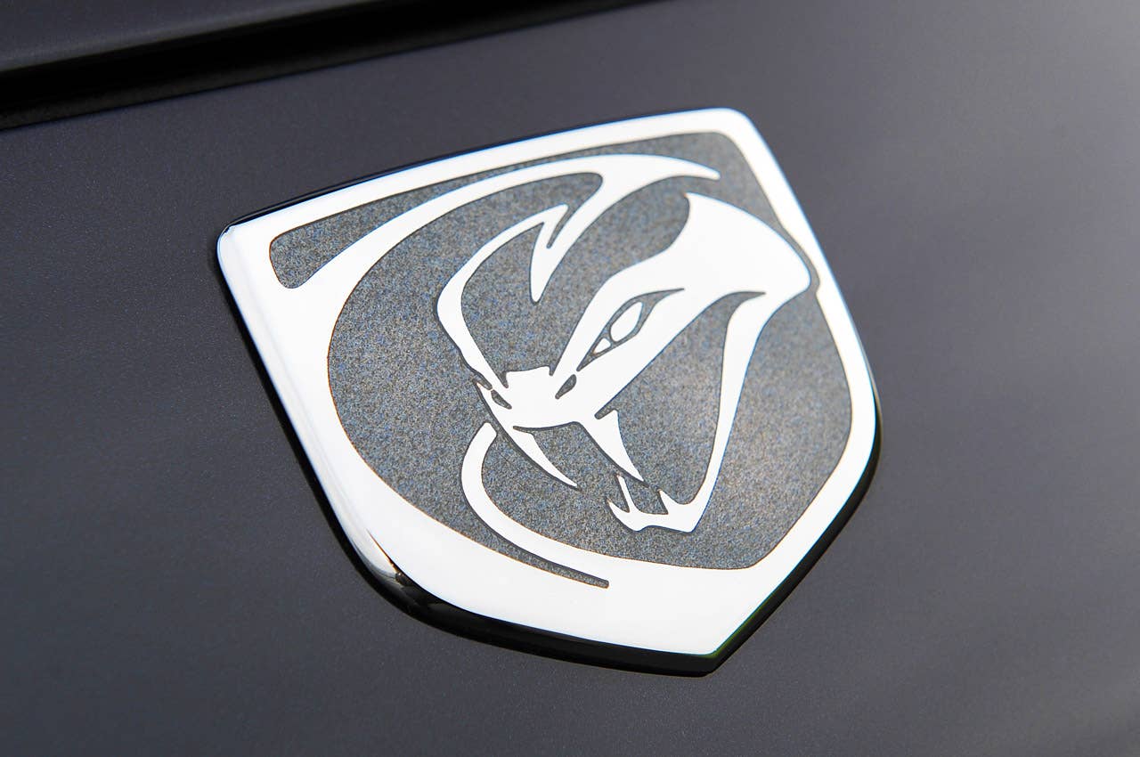 2013 SRT Viper logo
