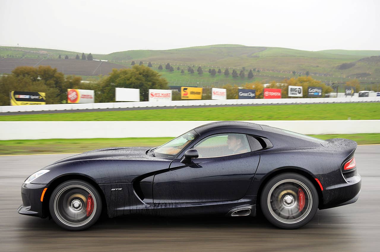 2013 SRT Viper driving