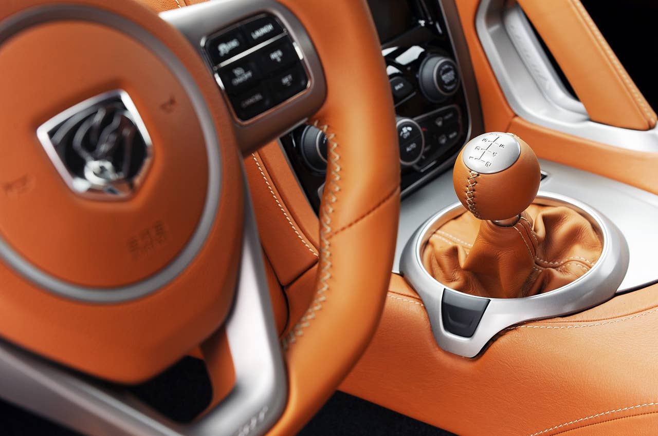 2013 SRT Viper shifter