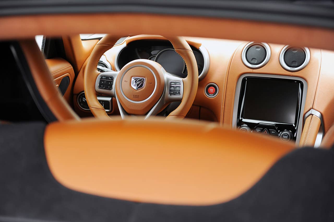 2013 SRT Viper interior