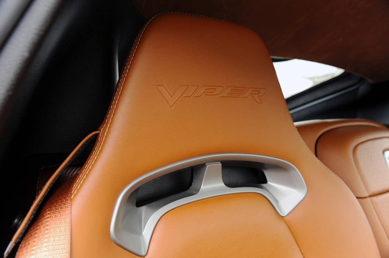 2013 SRT Viper seat detail