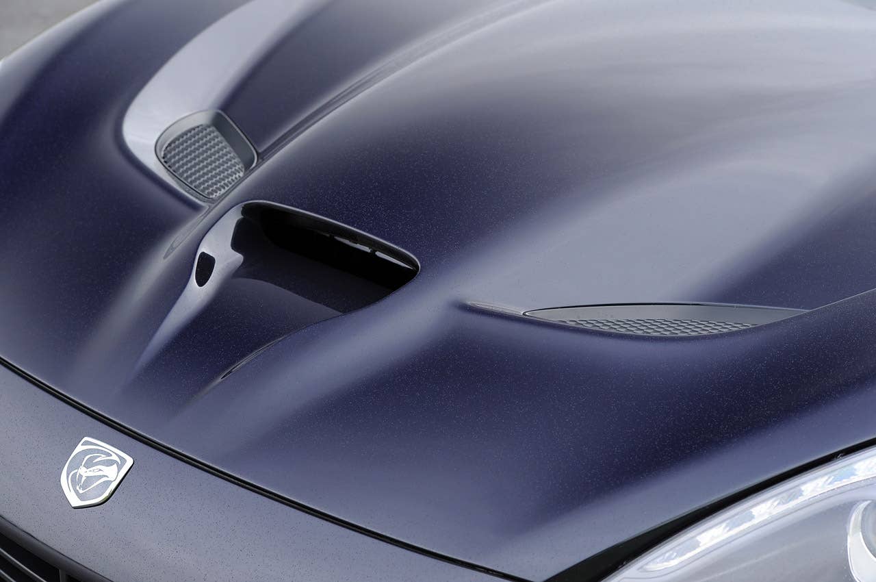 2013 SRT Viper hood