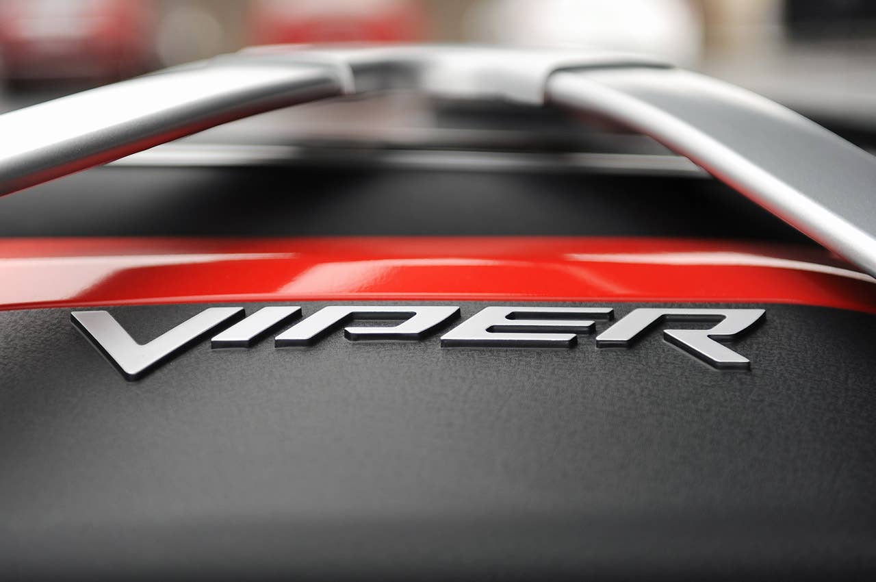 2013 SRT Viper engine detail