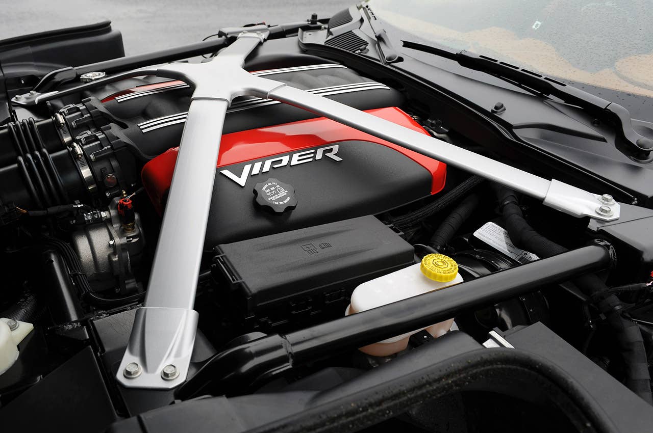 2013 SRT Viper engine