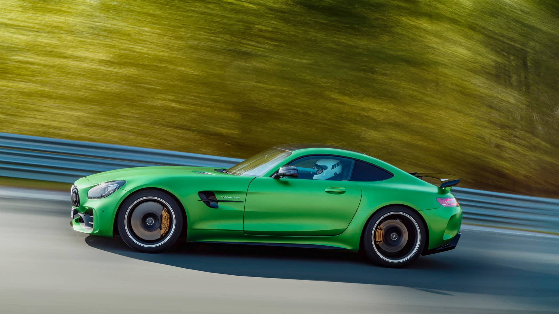 2018 Mercedes-AMG GT R profile
