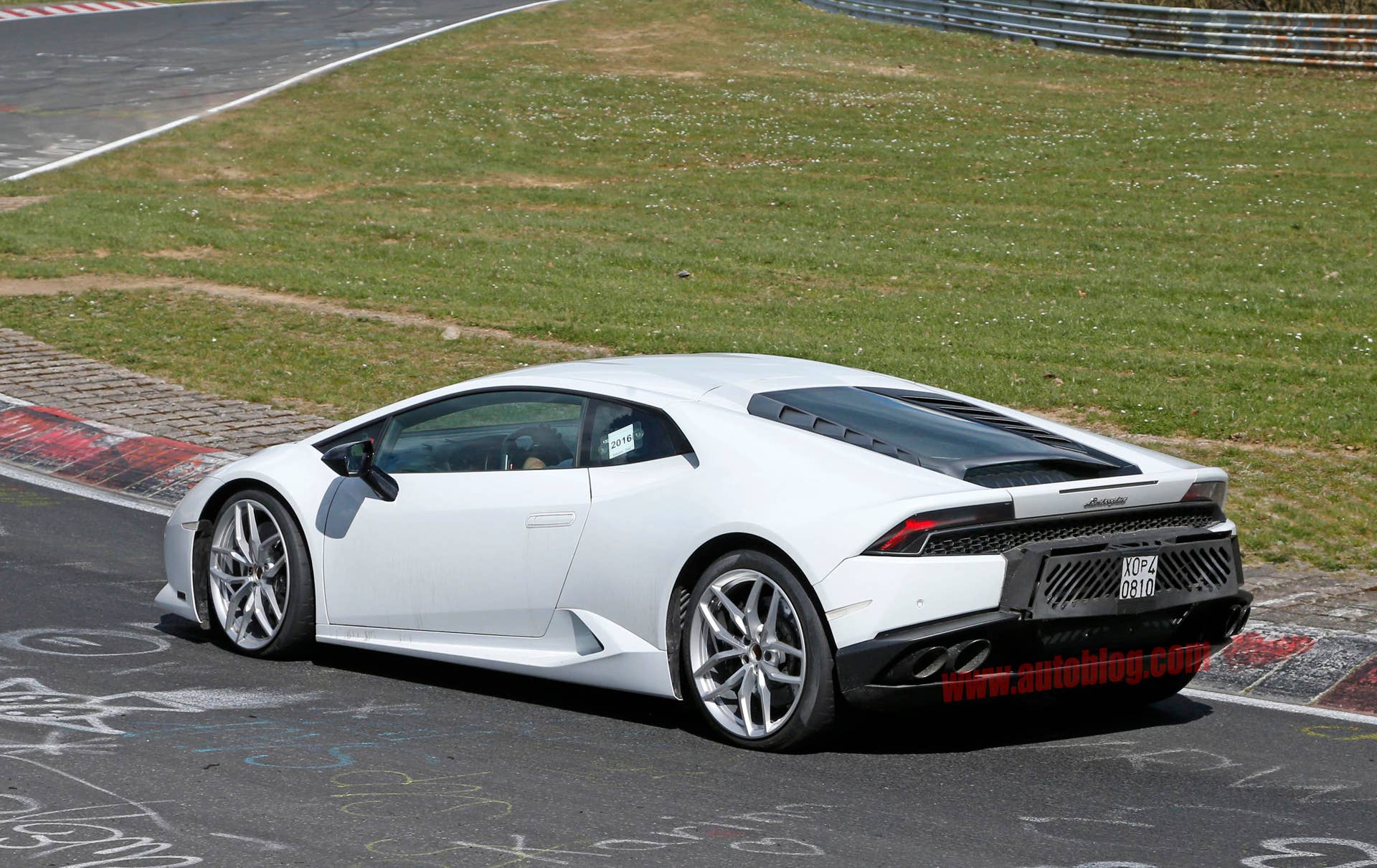 Lamborghini Huracan Superleggera prototype rear 3/4