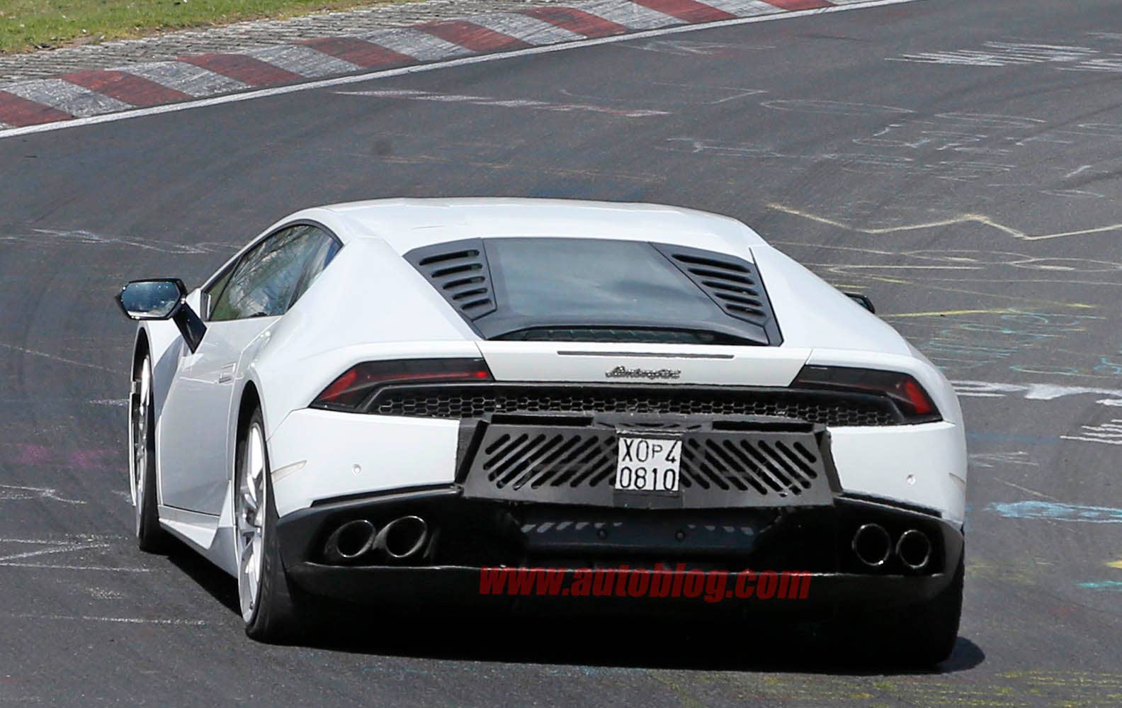Lamborghini Huracan Superleggera prototype rear