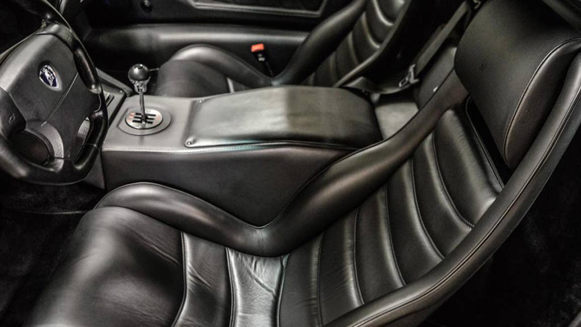 1999 Lamborghini Diablo SV seats
