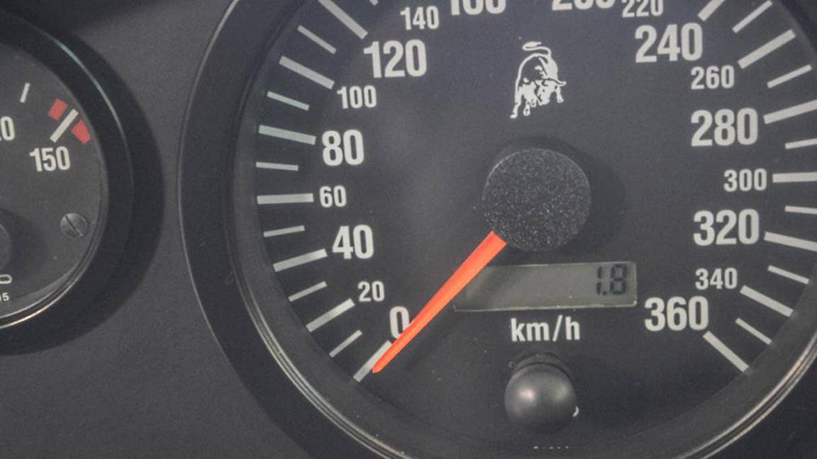 1999 Lamborghini Diablo SV gauges