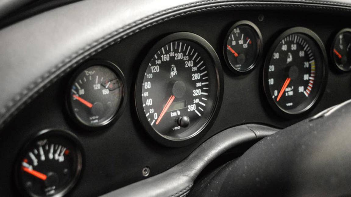1999 Lamborghini Diablo SV dashboard