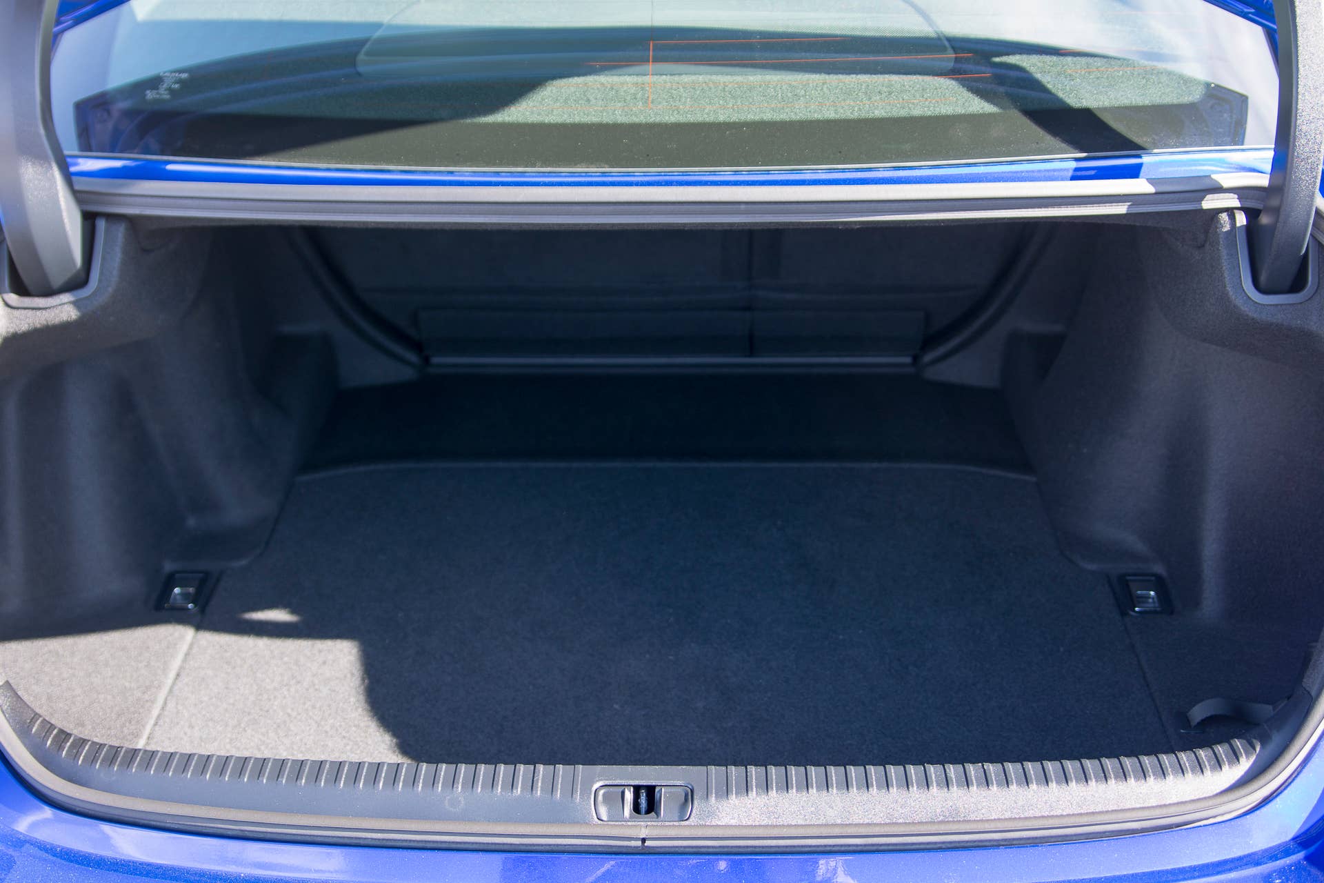 2016 lexus rc200t trunk