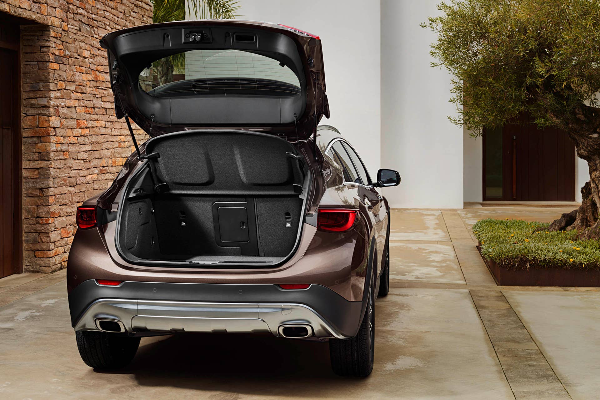 2017 Infiniti QX30 tailgate