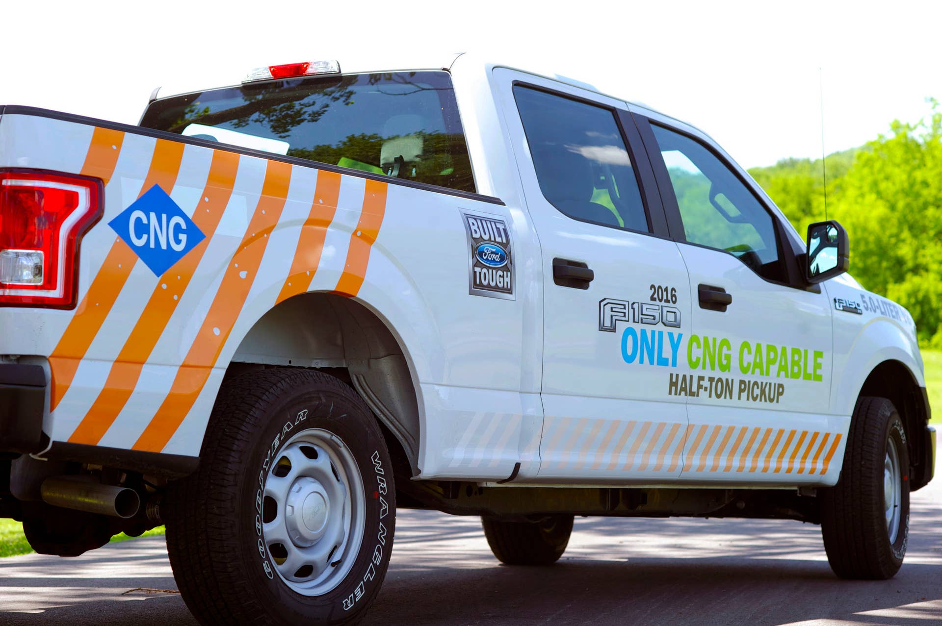 white 2016 ford f-150 cog and propane rear