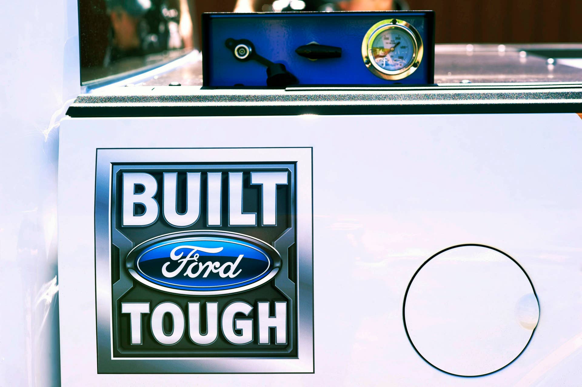 white 2016 ford f-150 cog and propane tank