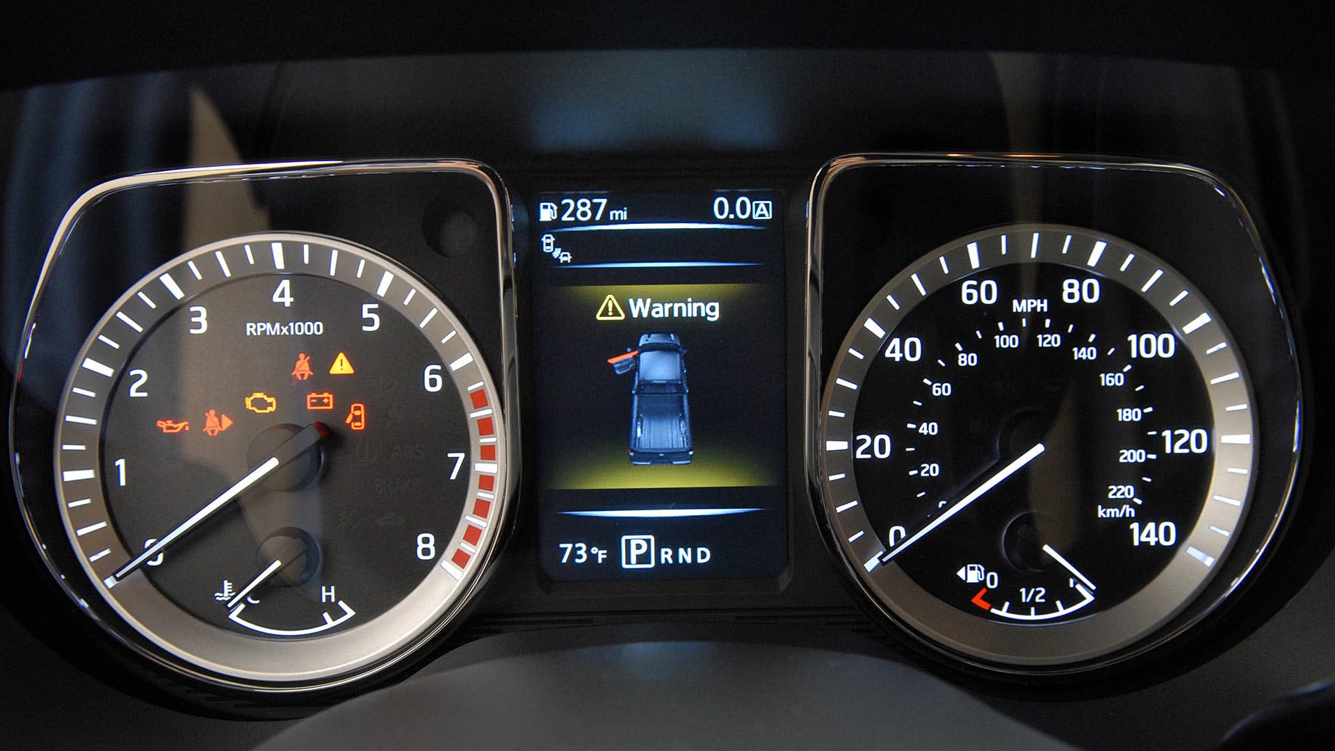 2016 Nissan Titan XD 5.6 V8 gauges