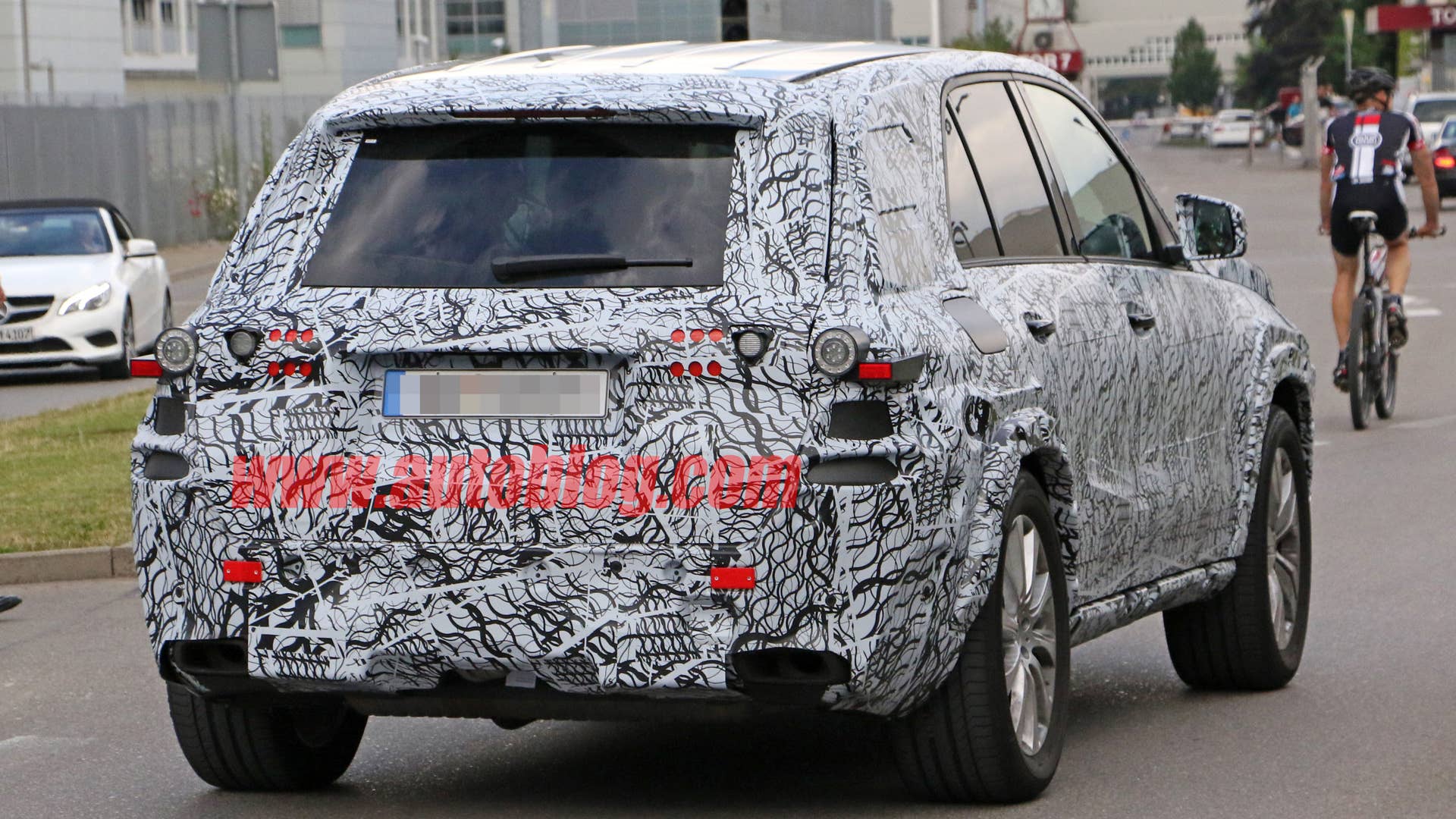 2018 mercedes benz gle spy photo camoflage rear