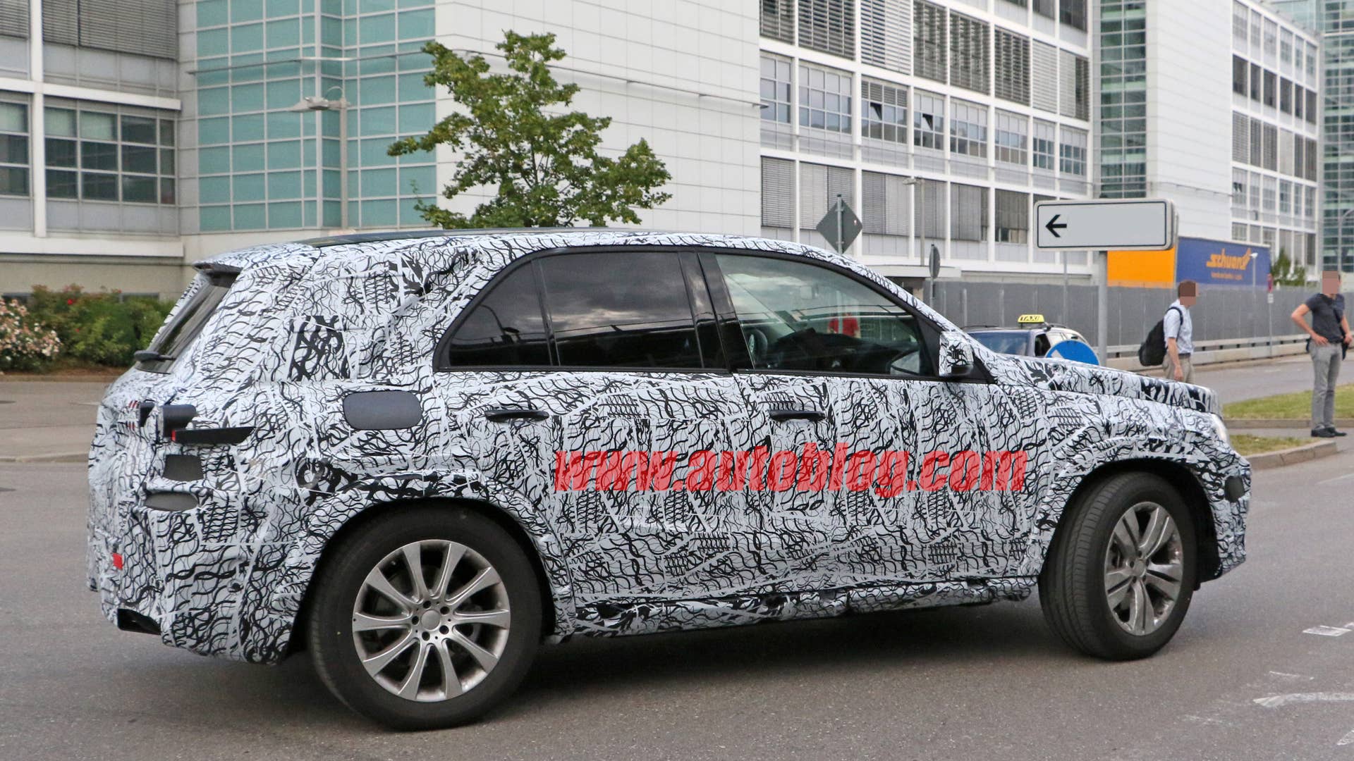 2018 mercedes benz gle spy photos side rear
