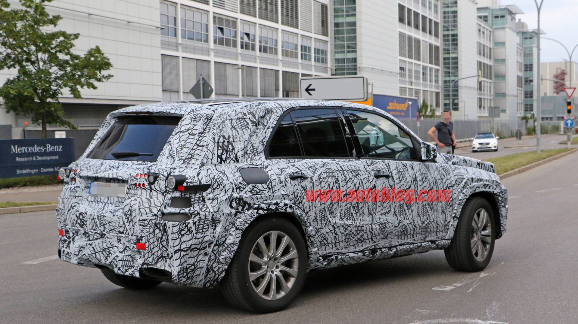 2018 mercedes benz gle spy photo rear taillights