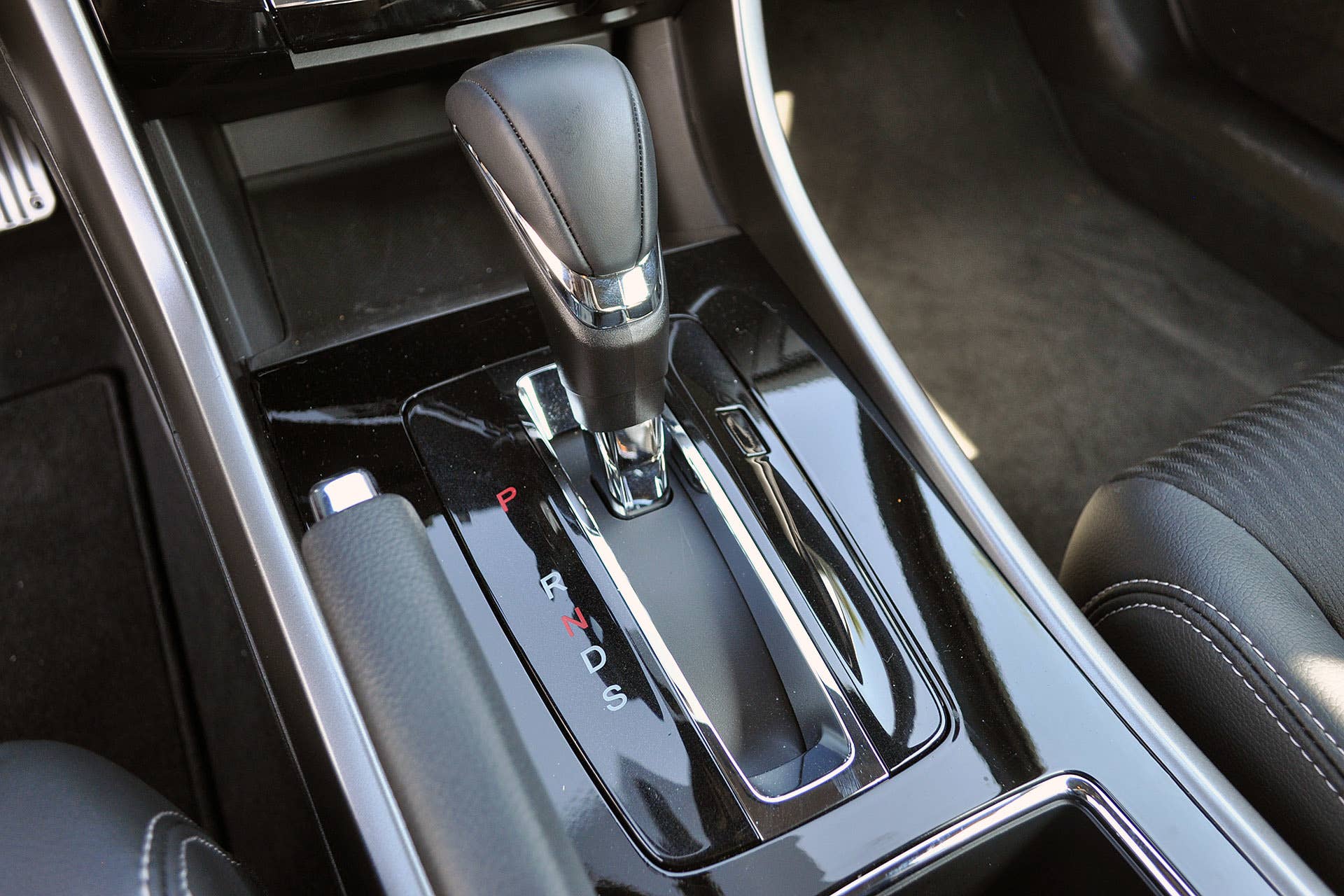 2016 Honda Accord shifter