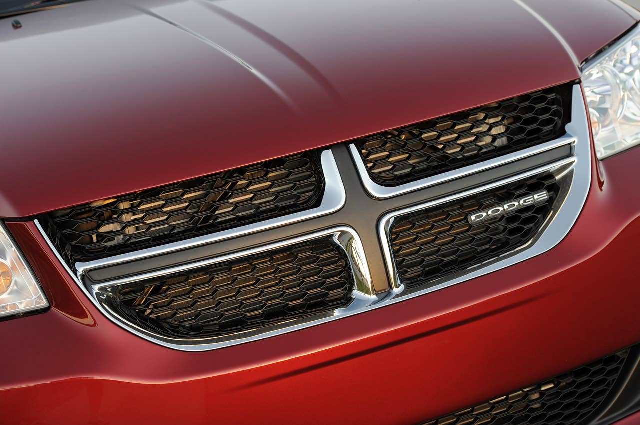 2011 Dodge Grand Caravan grille