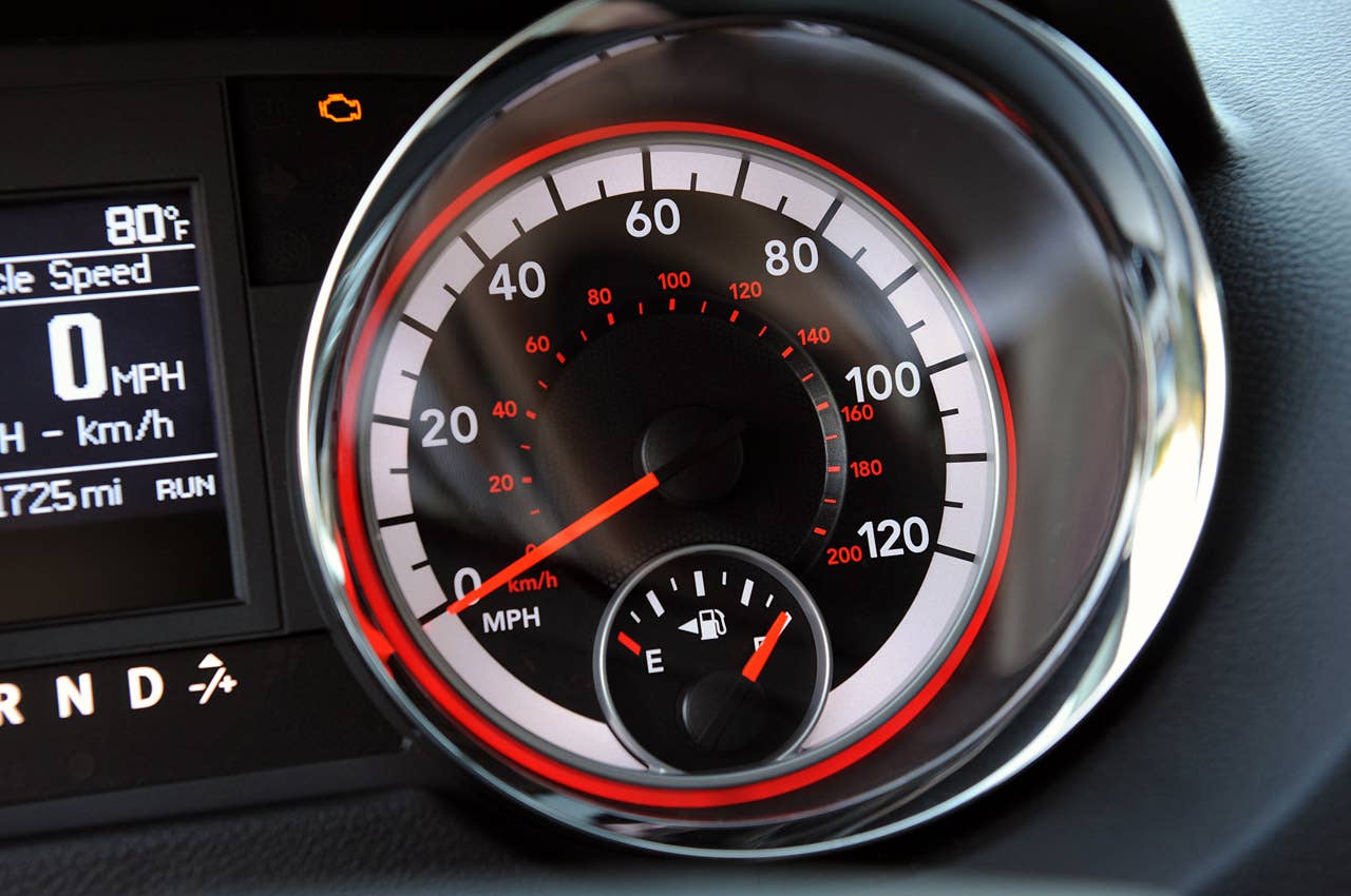 2011 Dodge Grand Caravan speedometer