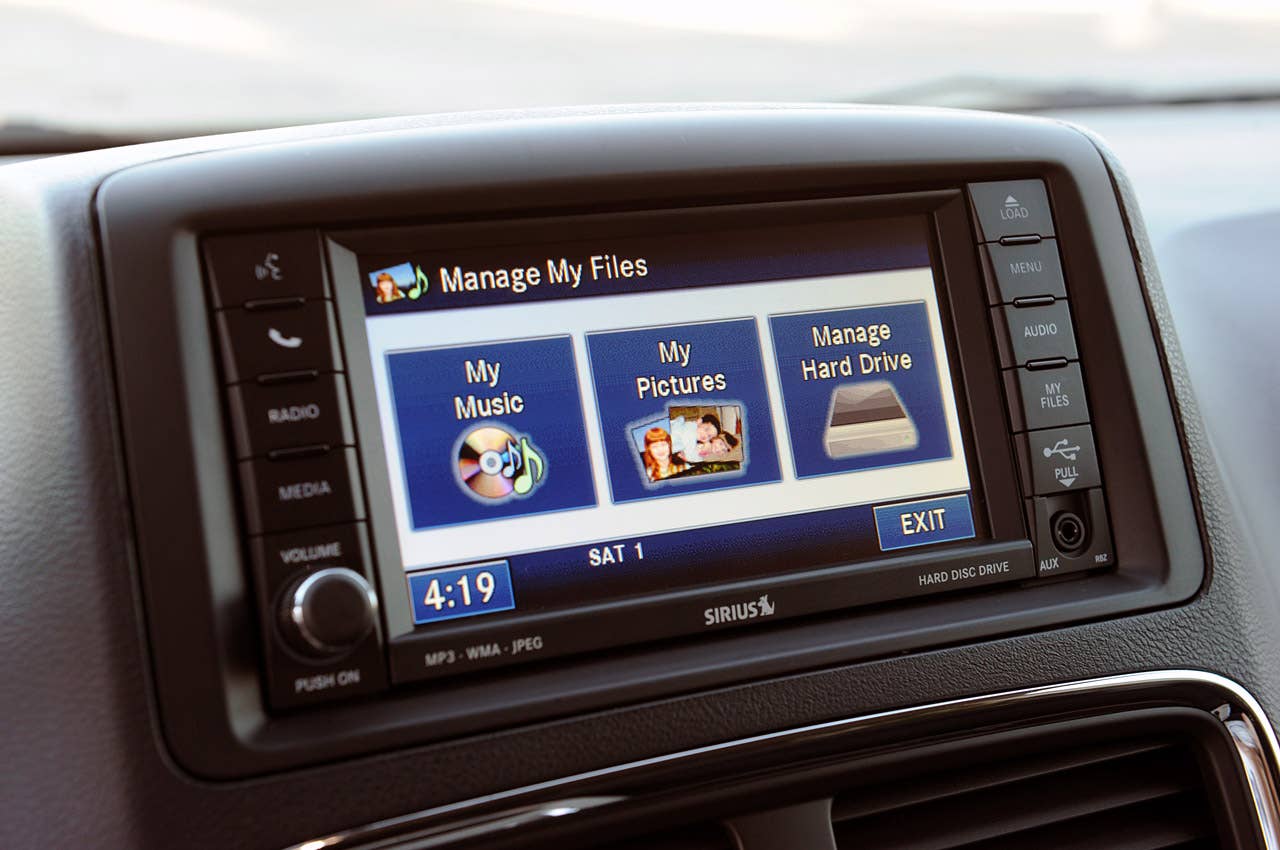 2011 Dodge Grand Caravan multimedia system