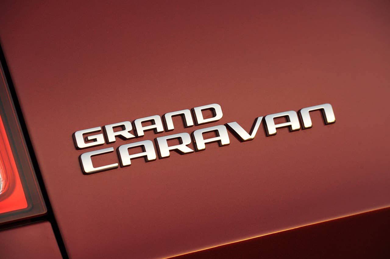 2011 Dodge Grand Caravan badge