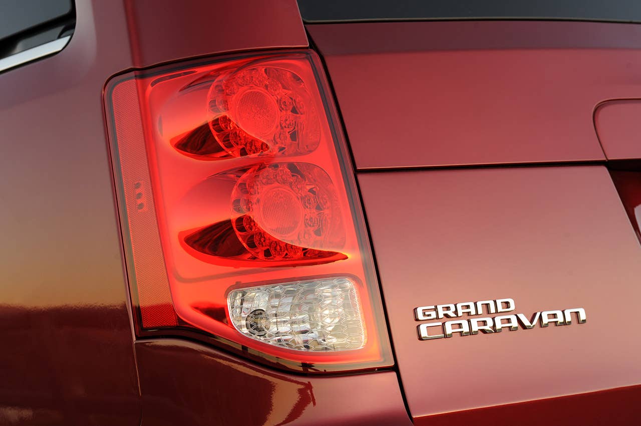 2011 Dodge Grand Caravan taillight