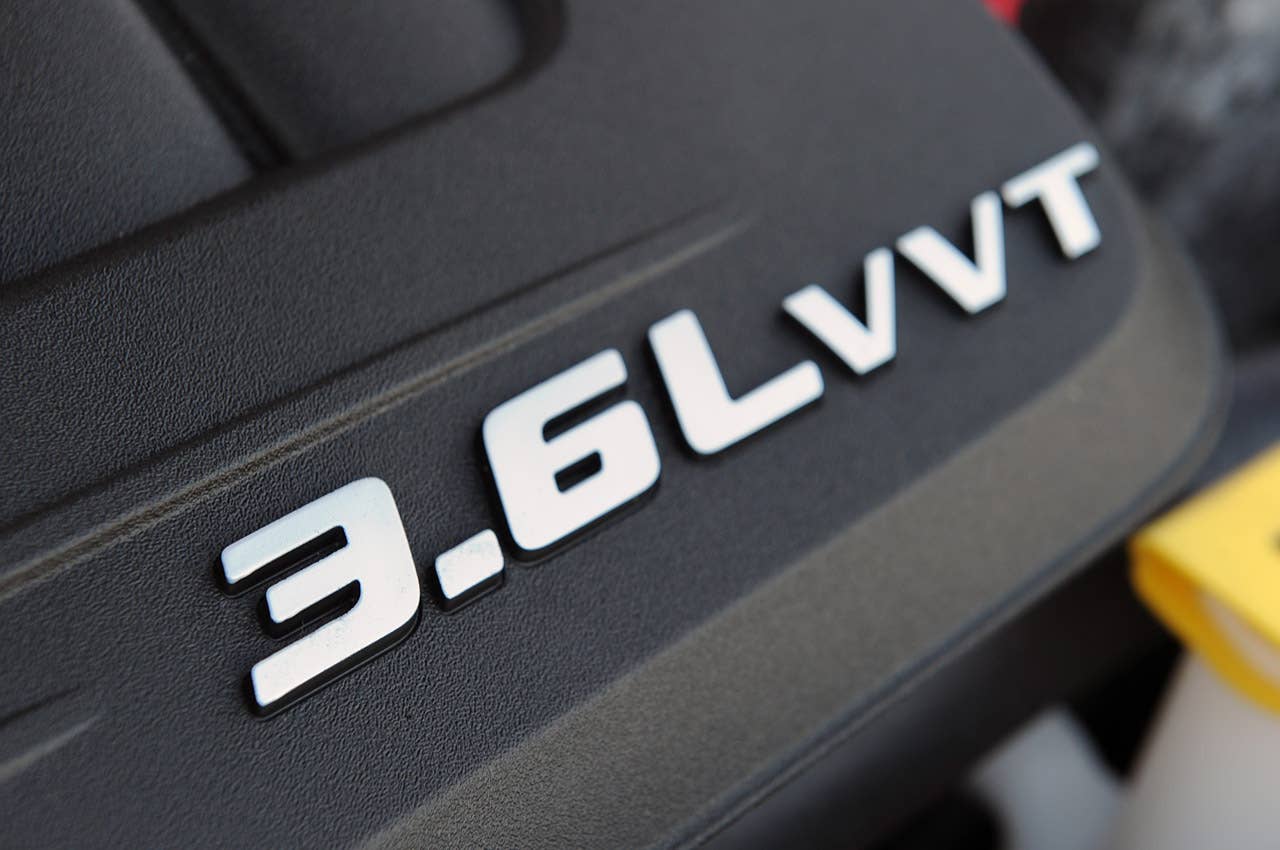 2011 Dodge Grand Caravan engine detail